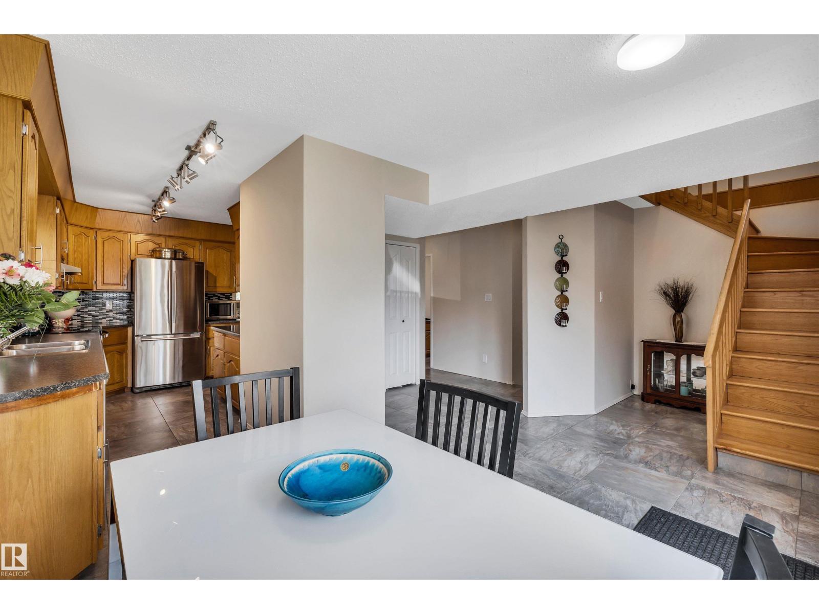 Photo 30 of 8212 Rowland Rd Nw, Edmonton AB