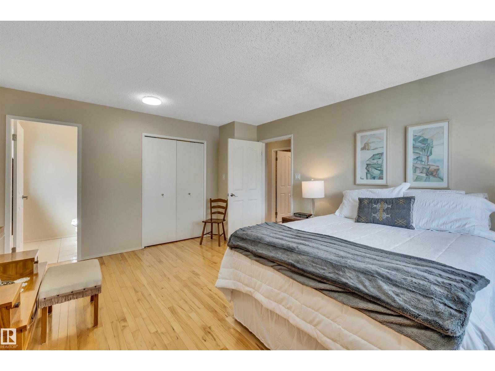Photo 37 of 8212 Rowland Rd Nw, Edmonton AB