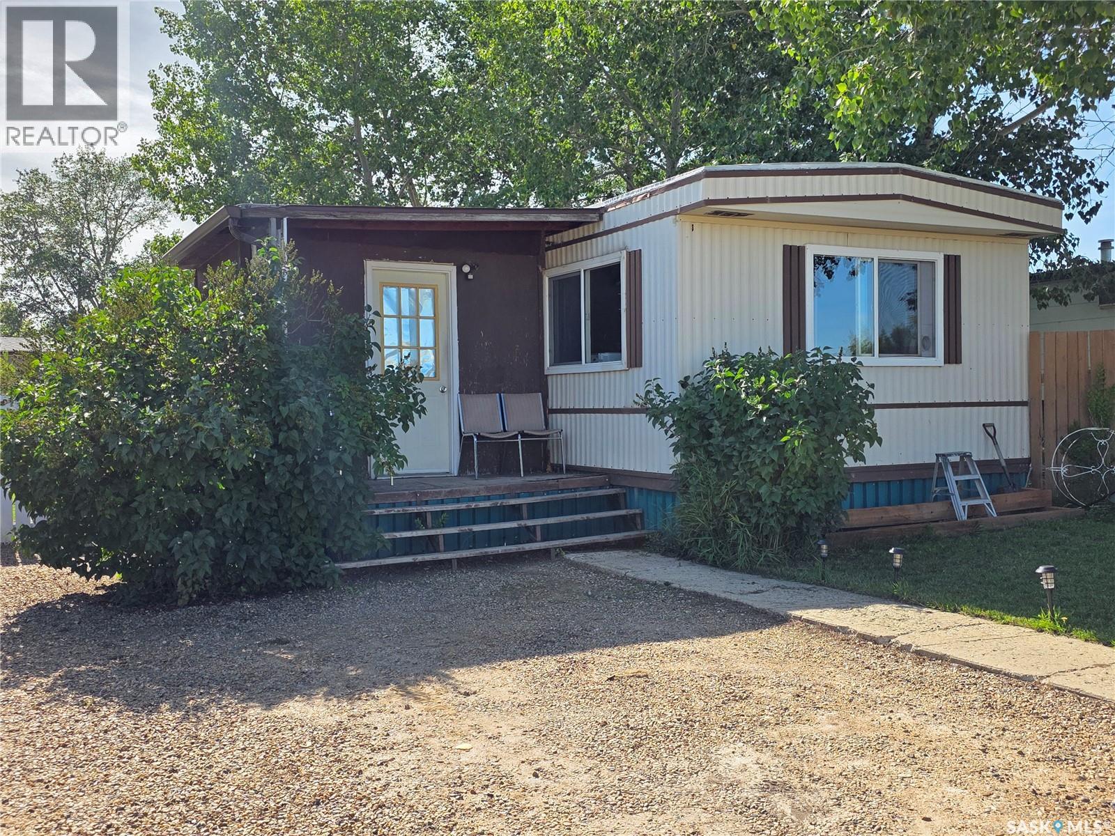 Single Family House Mobile Home for Sale in  Prairie Sun COURT Swift Current 
