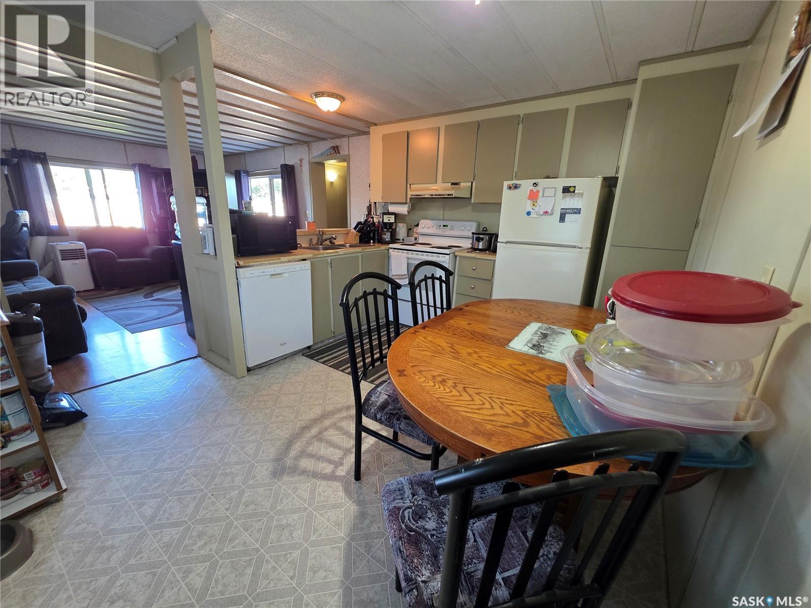 Single Family House Mobile Home for Sale in  Prairie Sun COURT Swift Current 