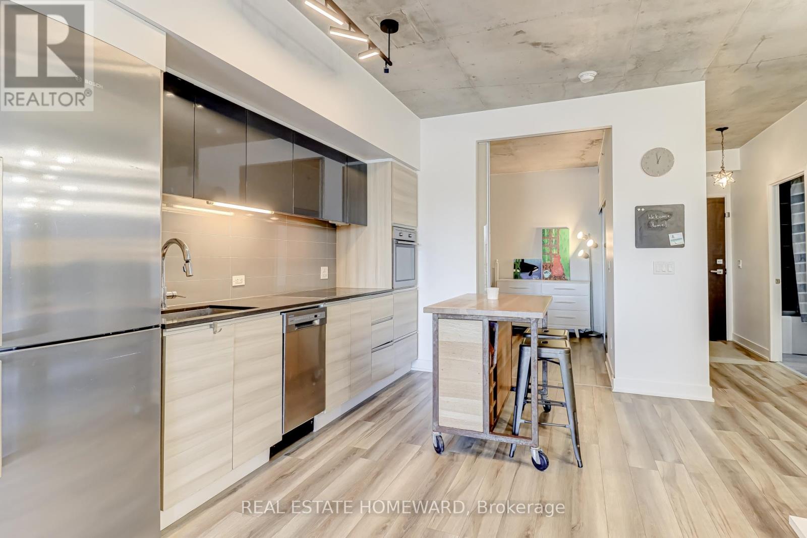 Photo 22 of 522 1190 Dundas Street E, Toronto ON