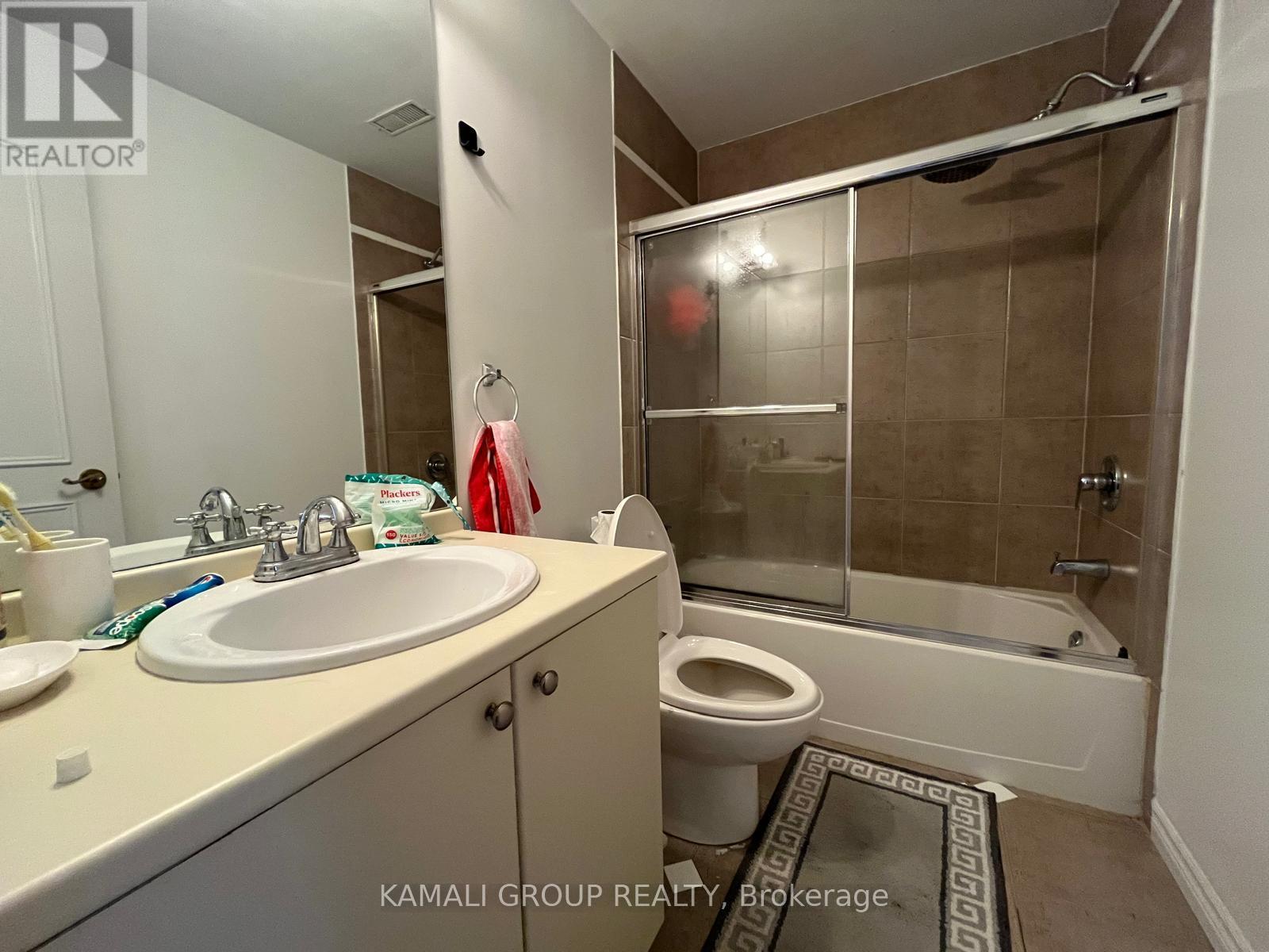 Photo 9 of Basement 236 Mckee Avenue, Toronto ON