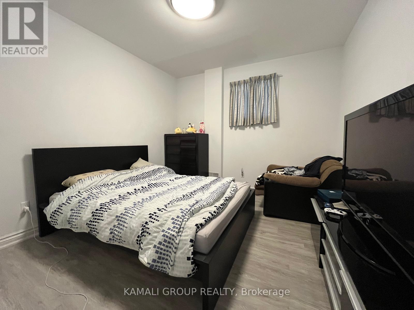 Photo 6 of Basement 236 Mckee Avenue, Toronto ON