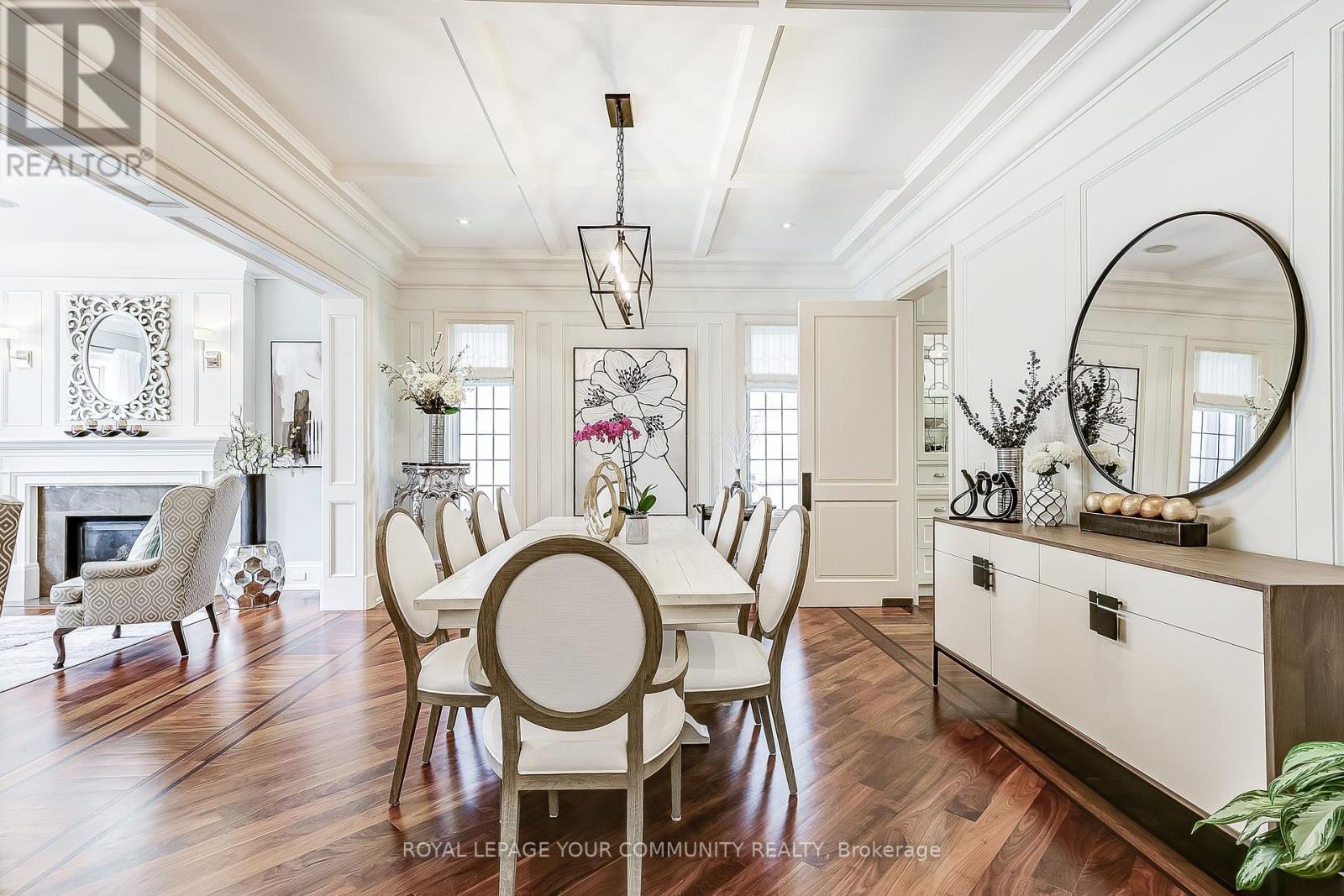 Photo 6 of 222 St Leonards Avenue, Toronto ON