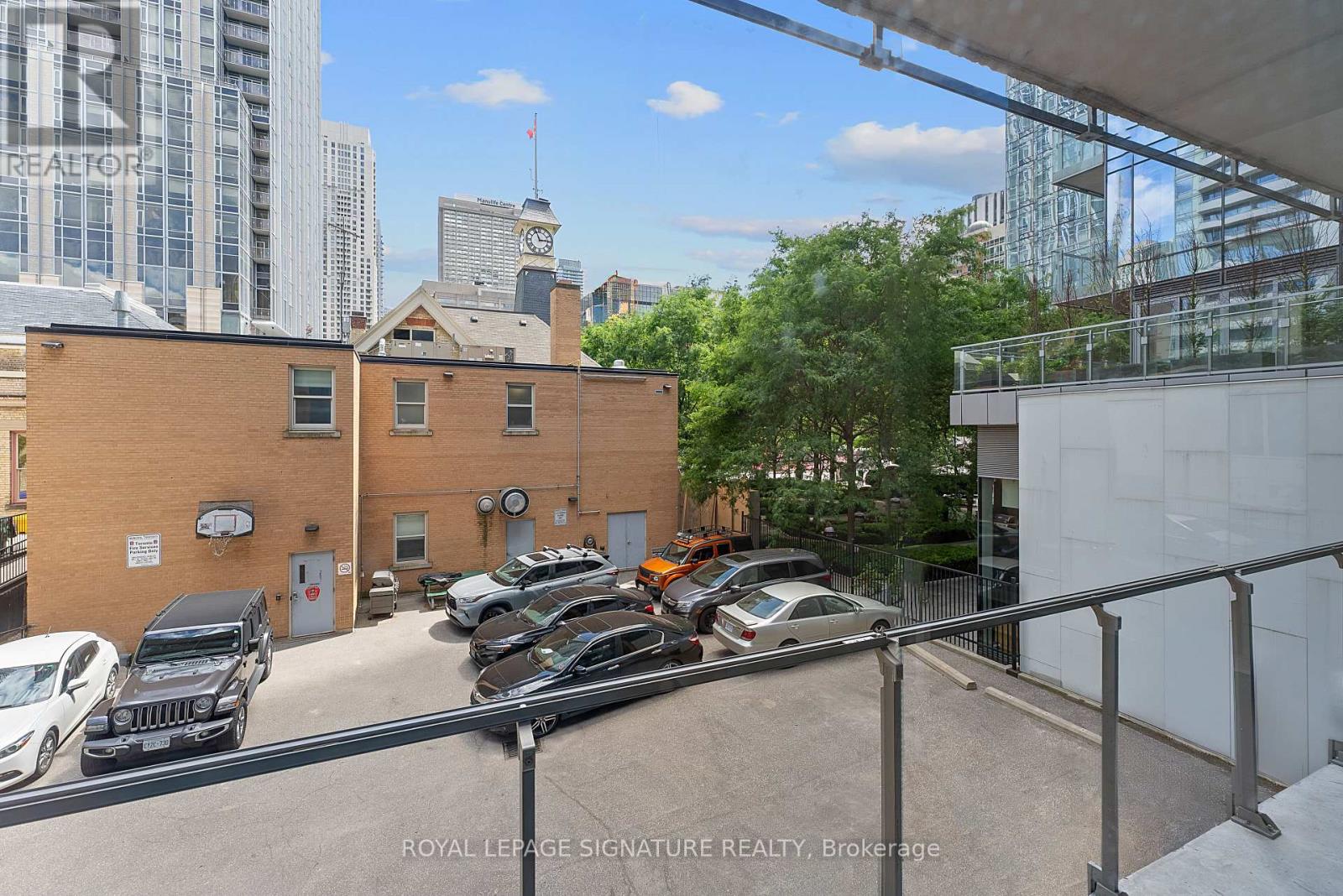 Photo 28 of 209 21 Scollard Street, Toronto ON