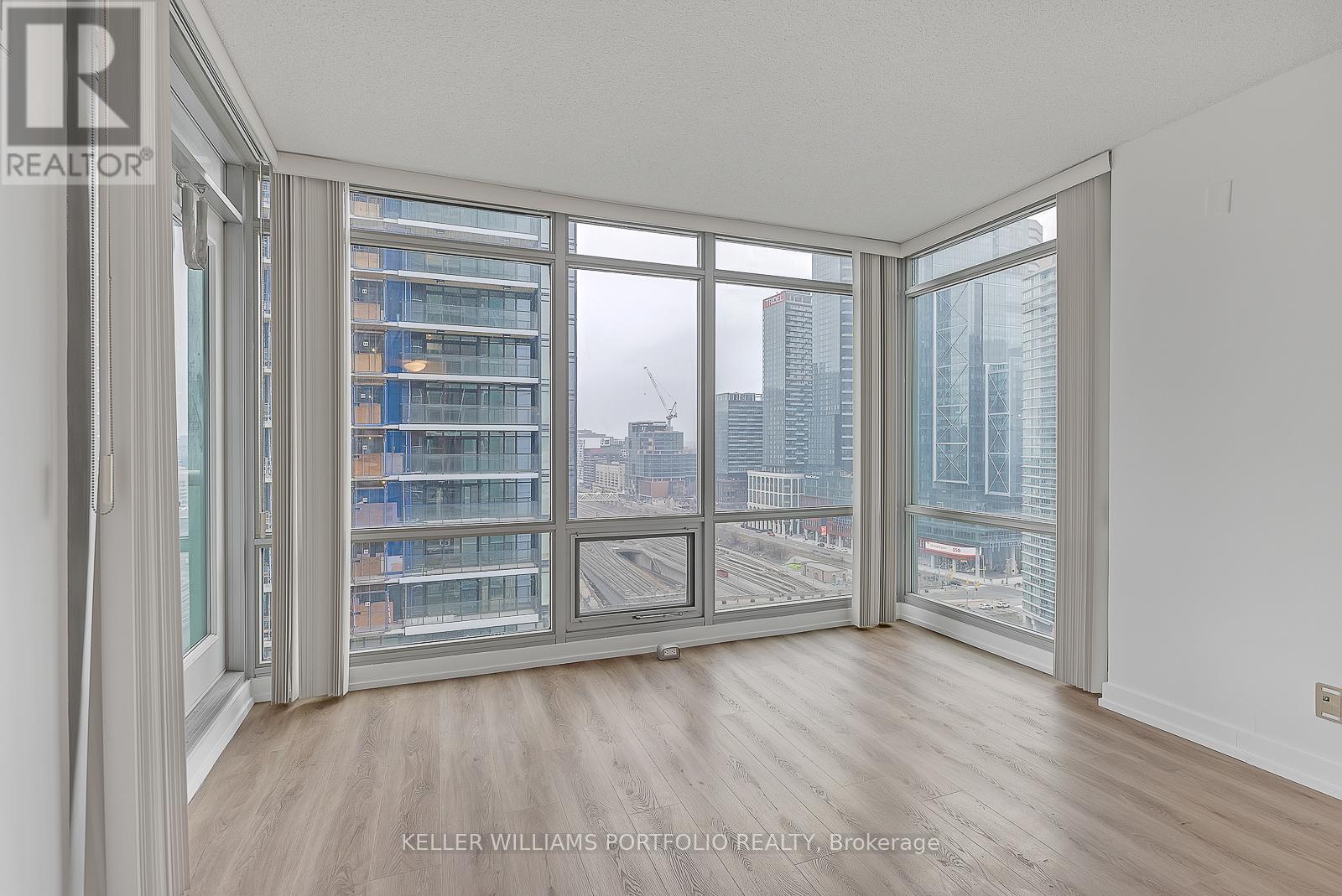 Photo 21 of 2309 81 Navy Wharf Court, Toronto ON