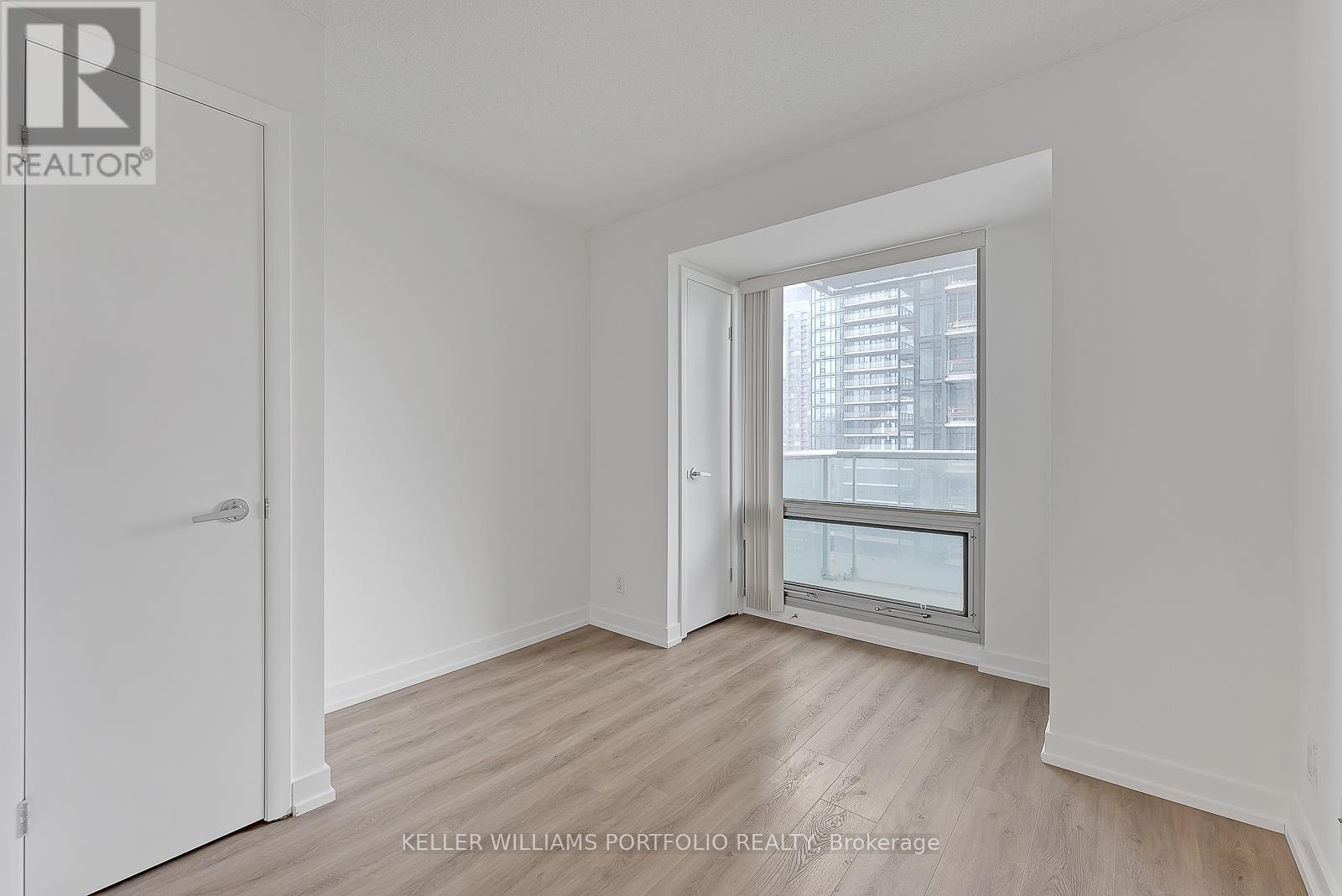 Photo 20 of 2309 81 Navy Wharf Court, Toronto ON