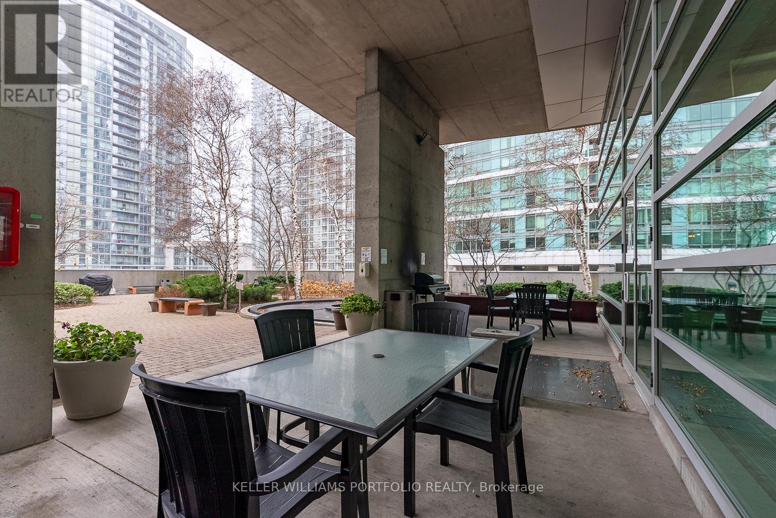 Photo 35 of 2309 81 Navy Wharf Court, Toronto ON