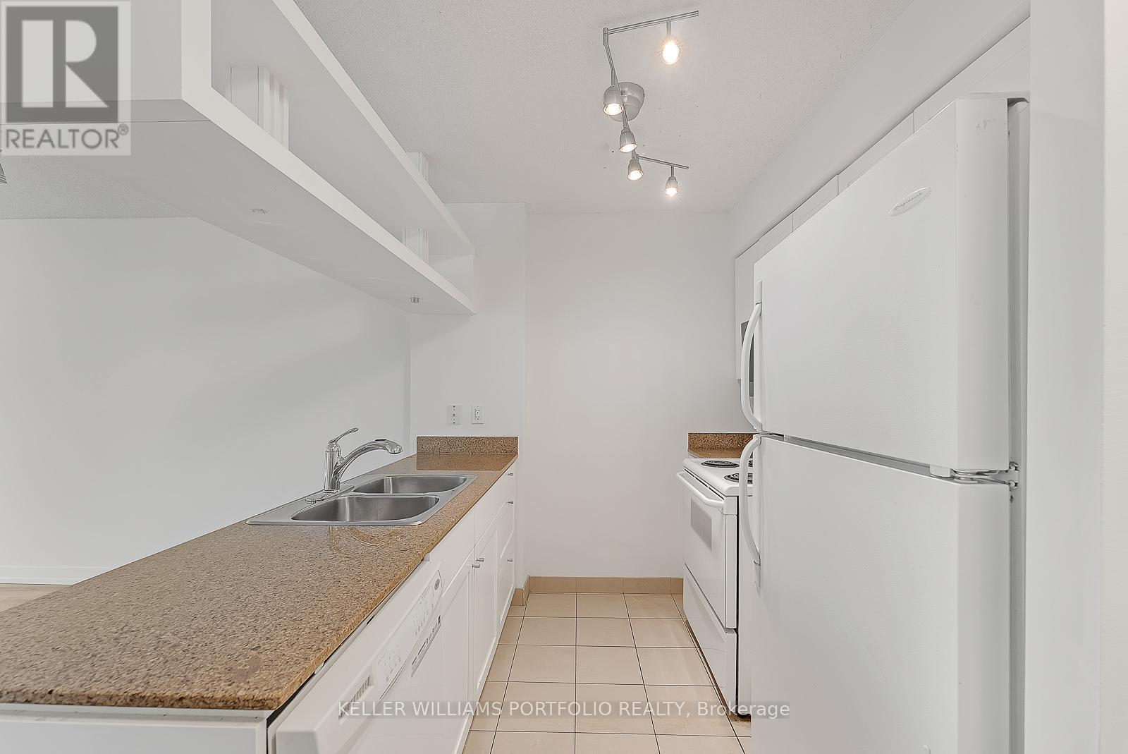 Photo 24 of 2309 81 Navy Wharf Court, Toronto ON
