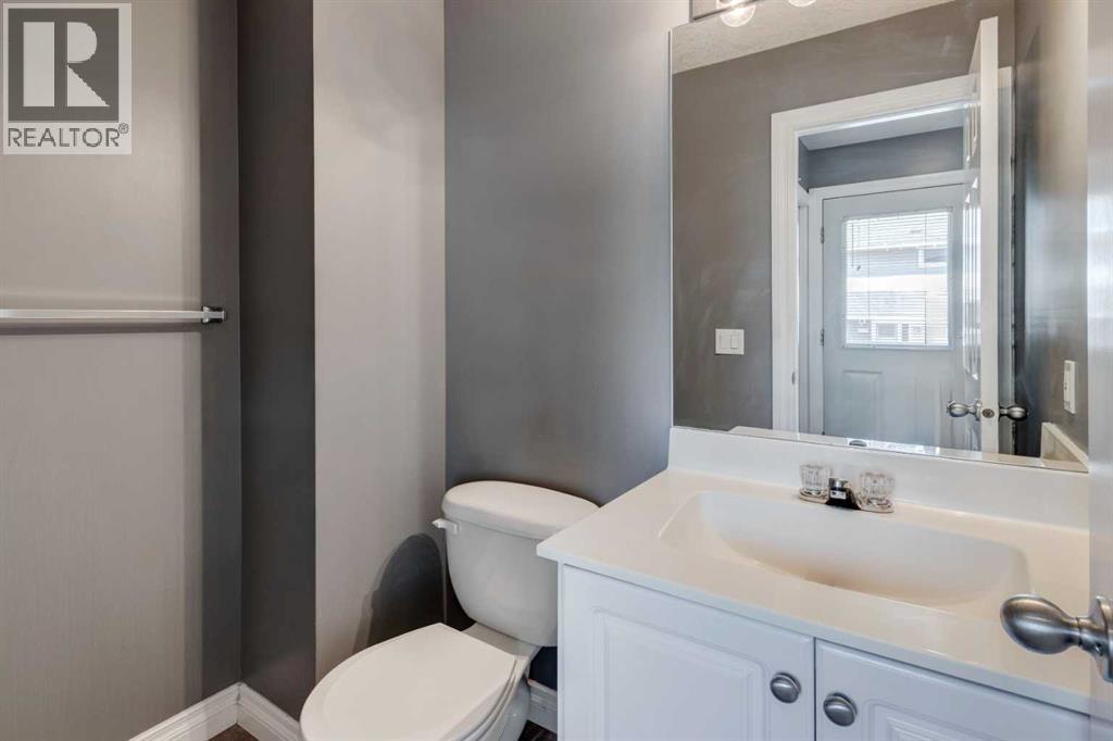 Single Family House for Sale in  Regal Park NE Renfrew Calgary 