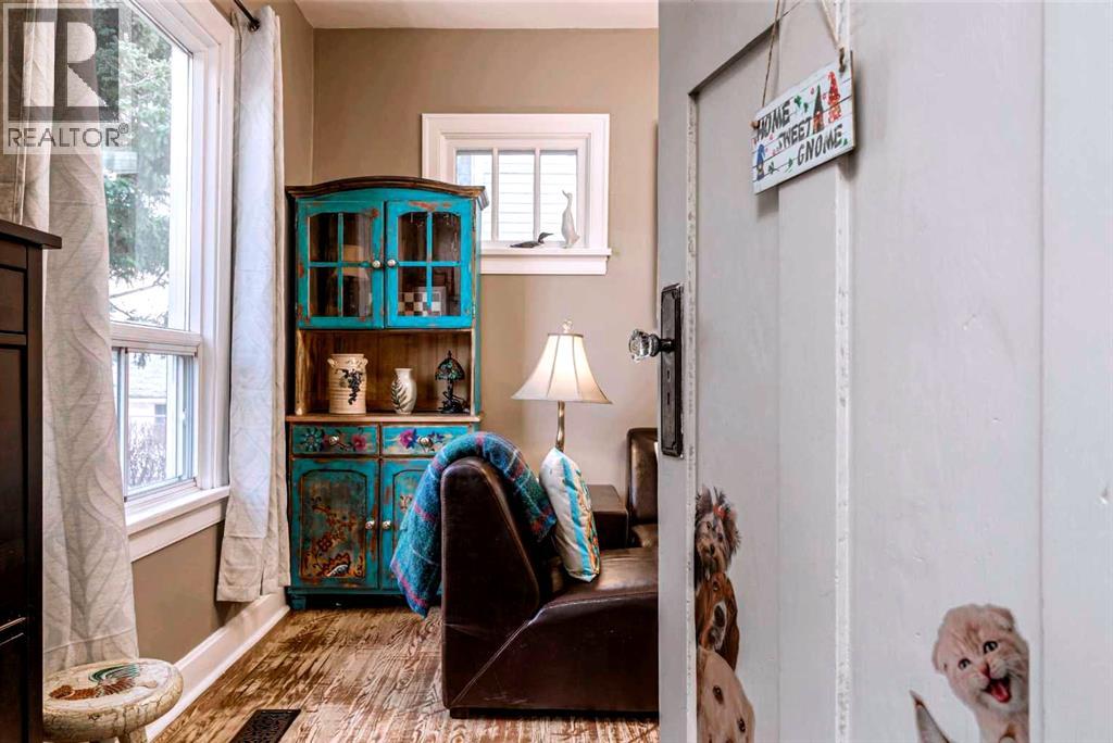 Single Family House Bungalow for Sale in   Avenue SW Parkhill Calgary 