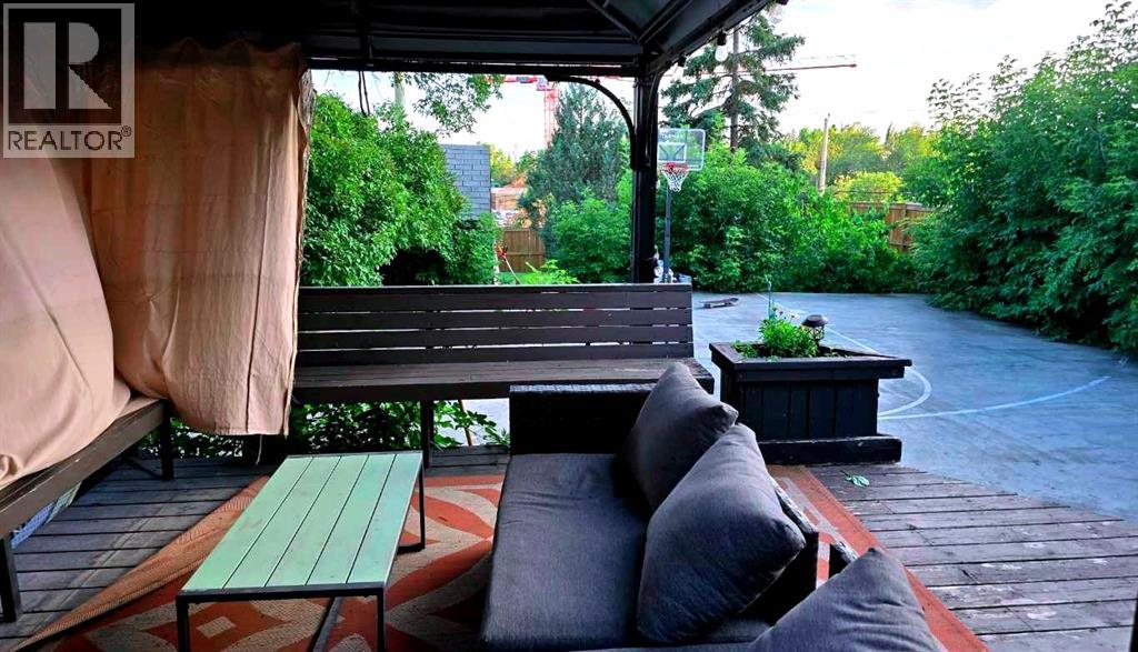 Single Family House Bungalow for Sale in   Avenue SW Parkhill Calgary 