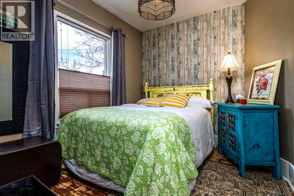 Single Family House Bungalow for Sale in   Avenue SW Parkhill Calgary 