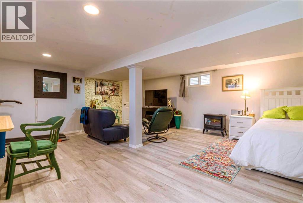 Single Family House Bungalow for Sale in   Avenue SW Parkhill Calgary 