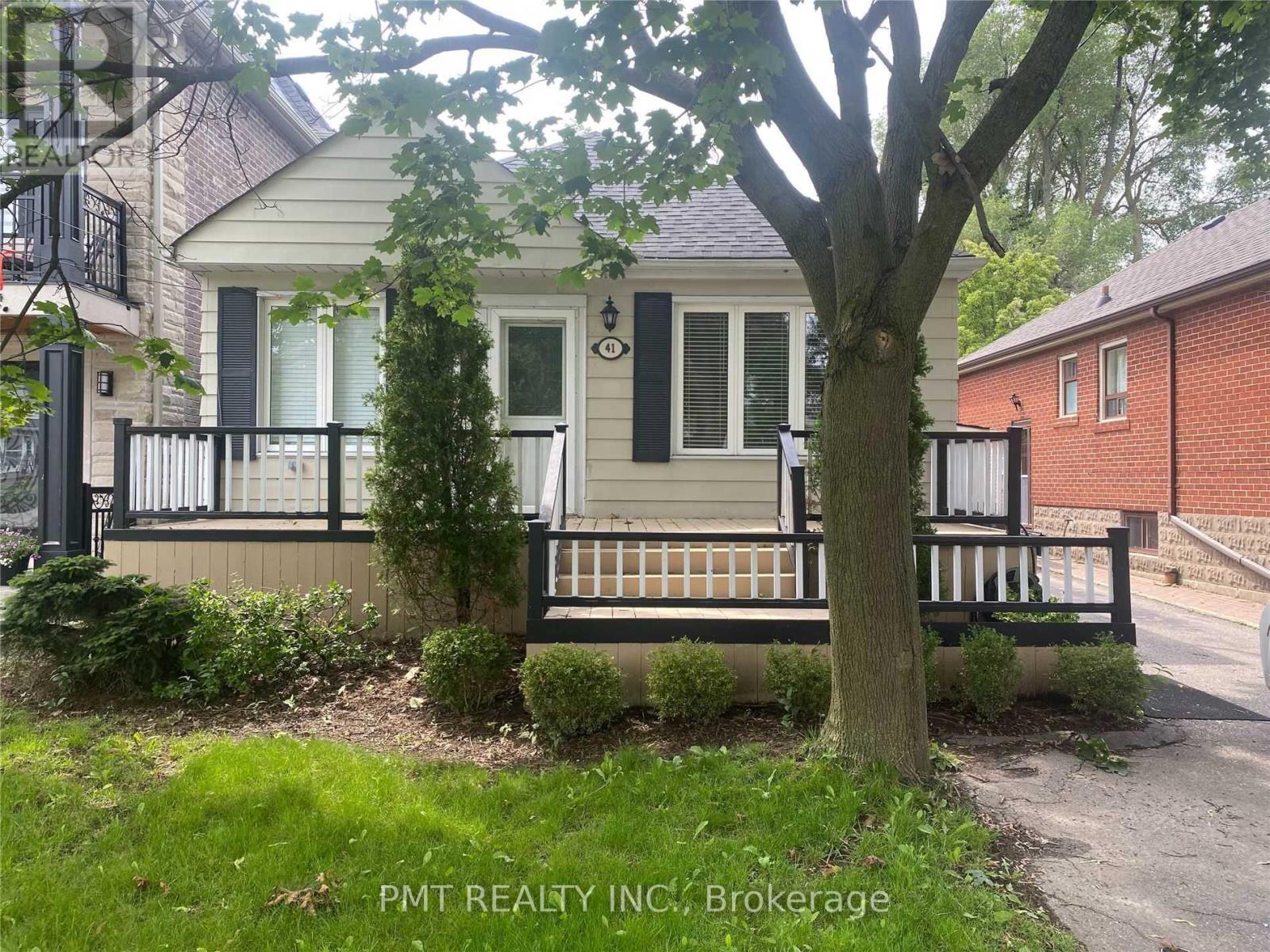Photo 13 of Main 41 Park Street, Toronto ON