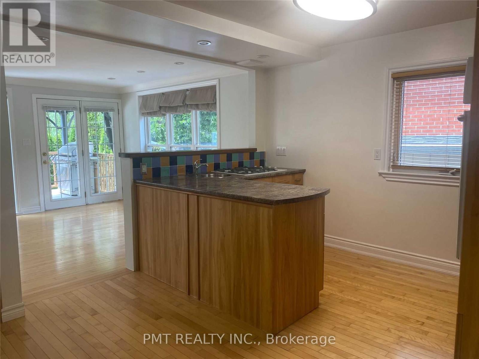 Photo 22 of Main 41 Park Street, Toronto ON