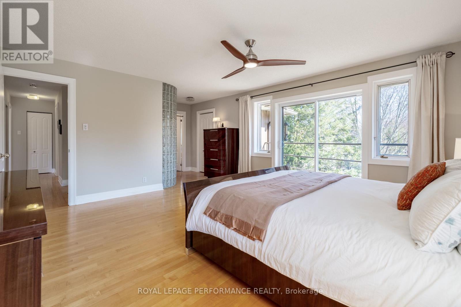 Photo 15 of 55 Delong Drive, Ottawa ON
