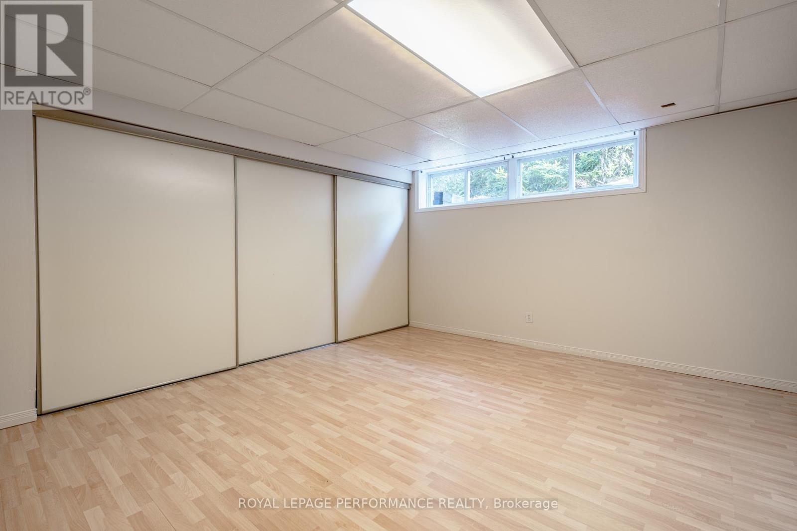 Photo 33 of 55 Delong Drive, Ottawa ON