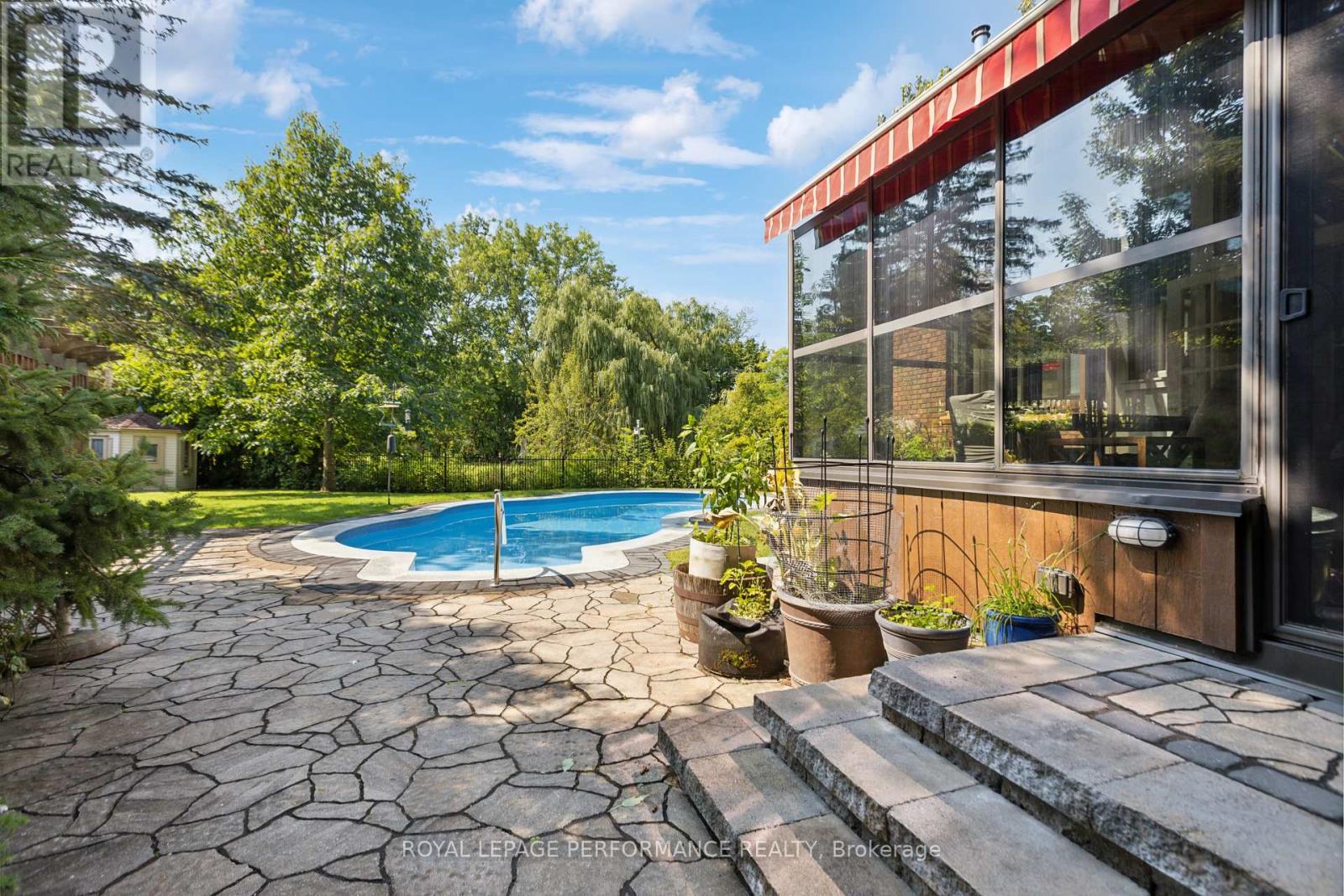 Photo 36 of 55 Delong Drive, Ottawa ON