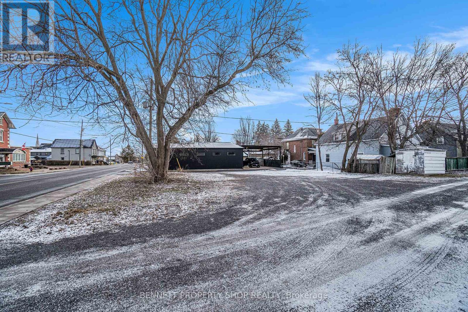Photo 25 of 119 125 Daniel Street N, Arnprior ON