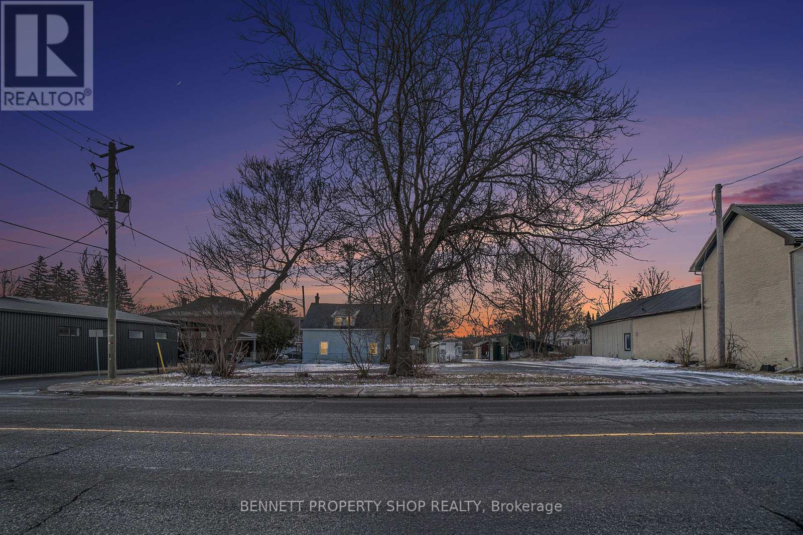 Photo 32 of 119 125 Daniel Street N, Arnprior ON