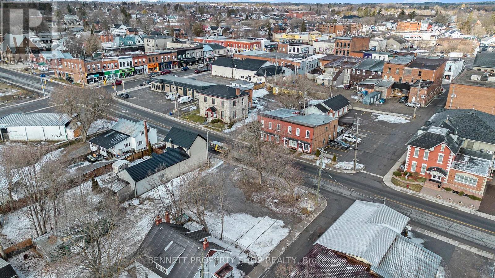 Photo 22 of 119 125 Daniel Street N, Arnprior ON