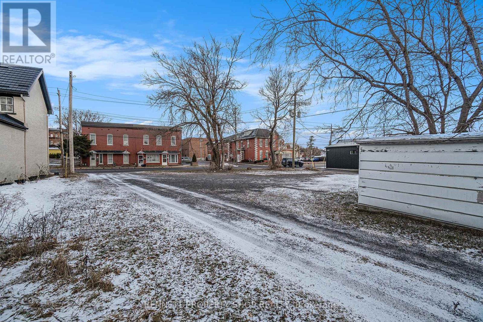 Photo 26 of 119 125 Daniel Street N, Arnprior ON