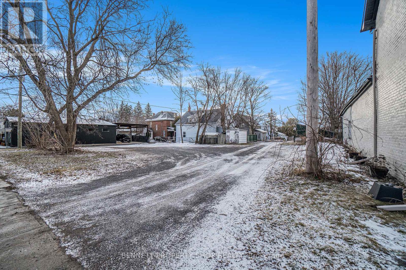Photo 11 of 119 125 Daniel Street N, Arnprior ON