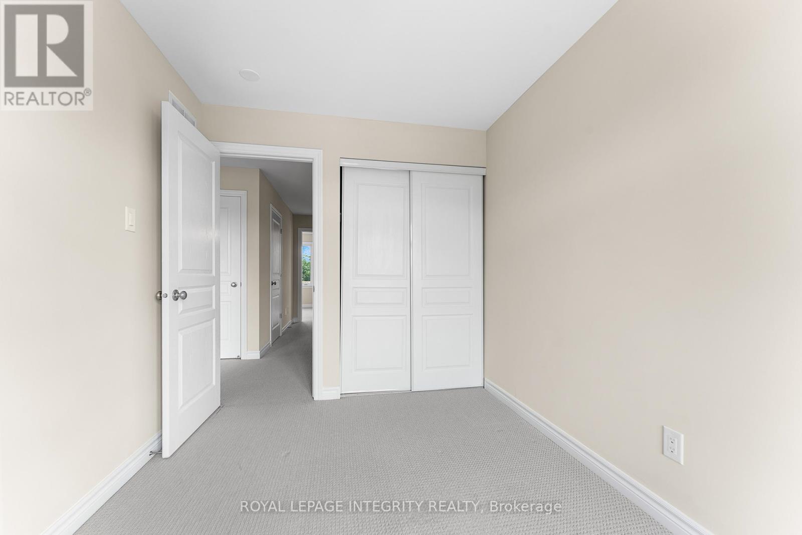 Photo 24 of 323 Twinflower Way, Ottawa ON