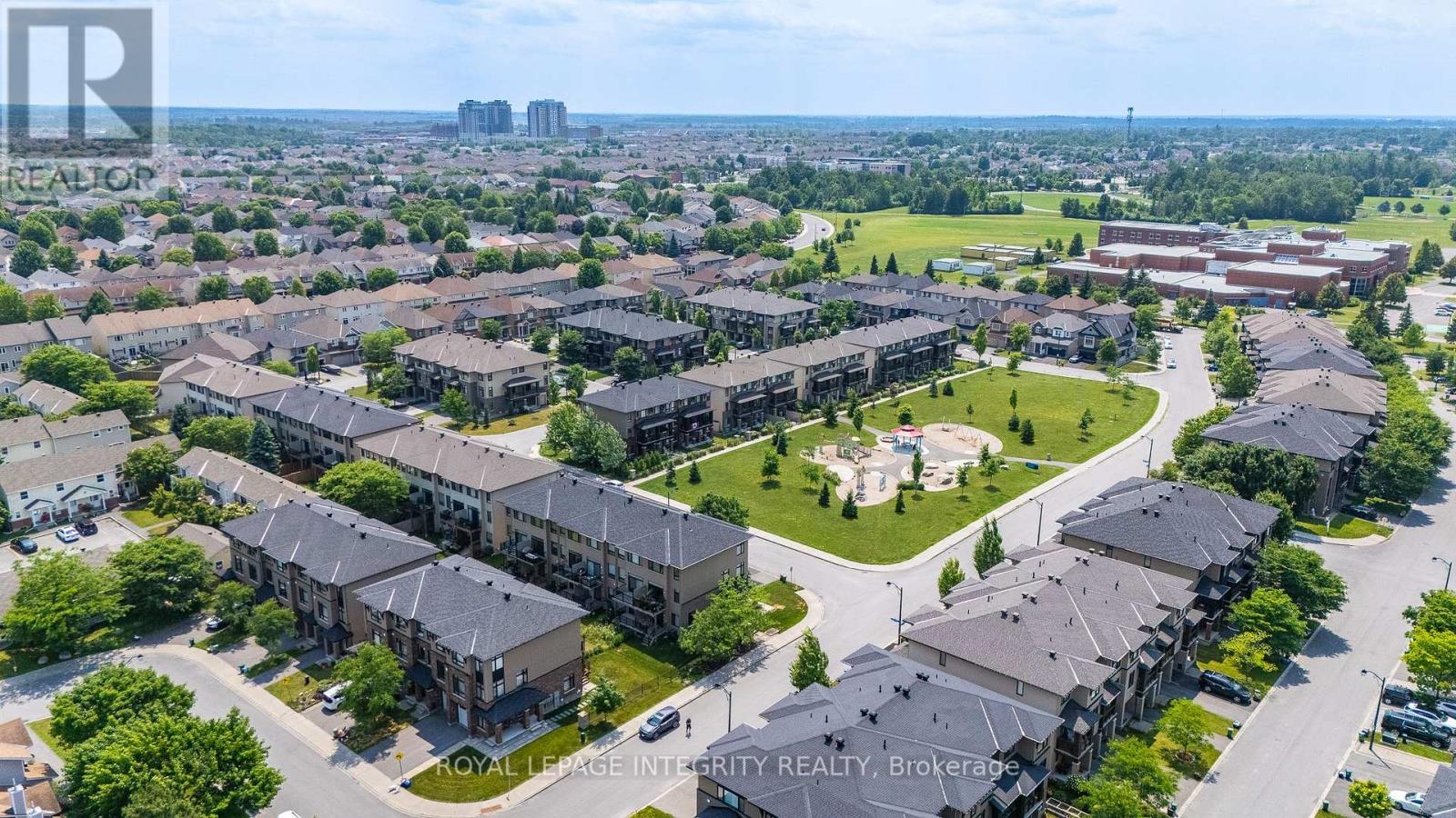 Photo 31 of 323 Twinflower Way, Ottawa ON