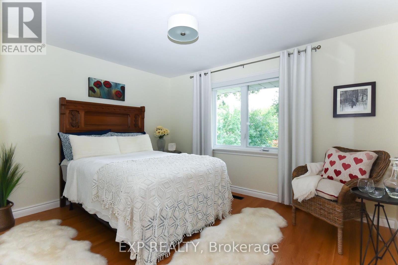 Photo 33 of 1866 Beattie Avenue, Ottawa ON