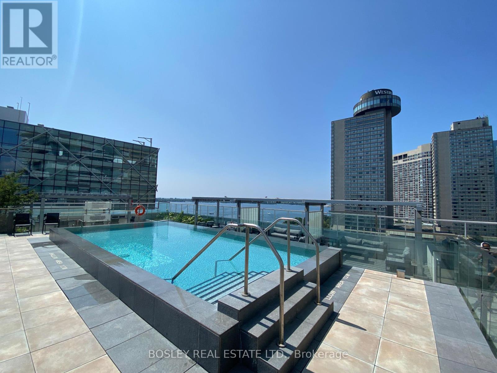 Photo 12 of 311 15 Queens Quay E, Toronto ON