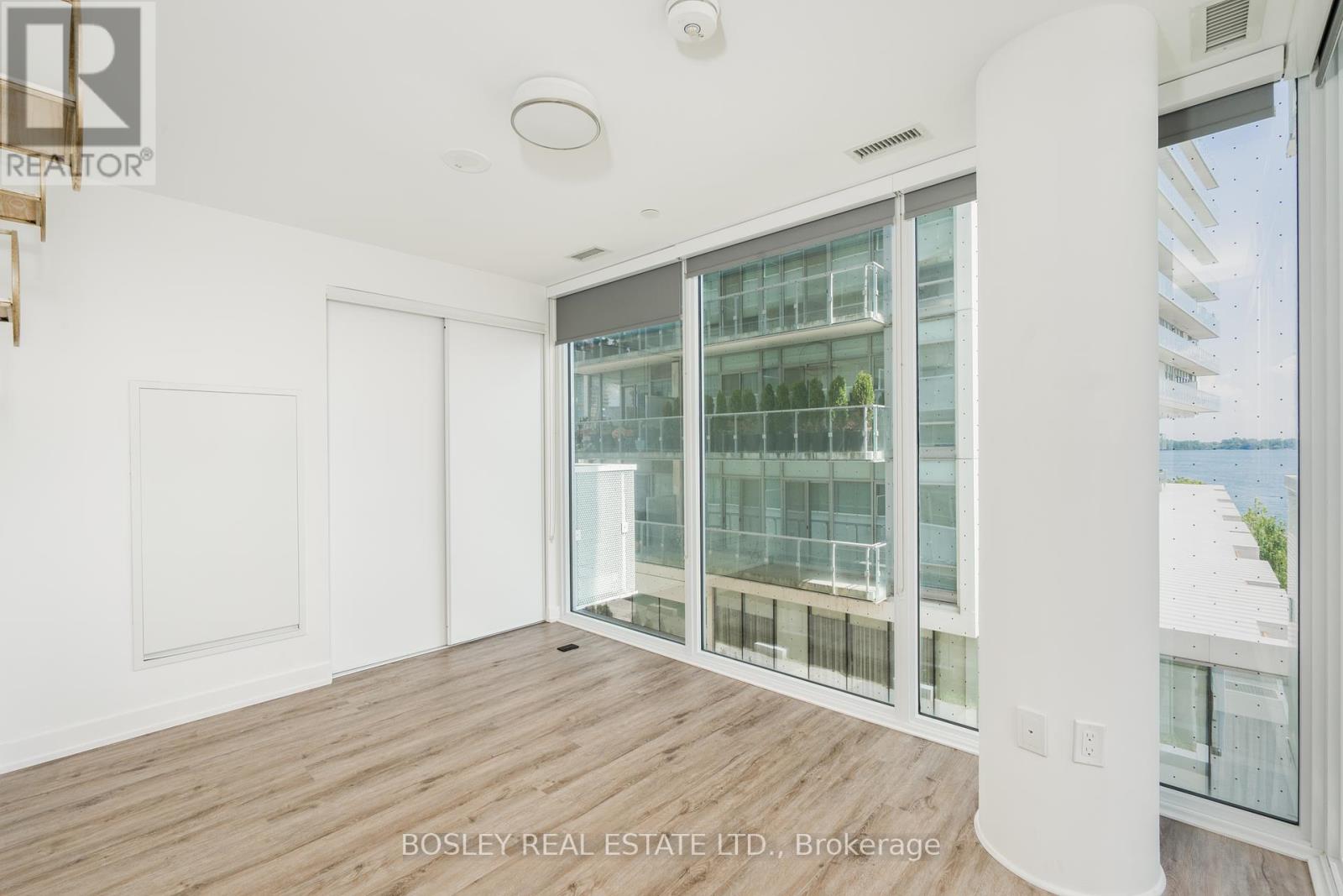 Photo 40 of 311 15 Queens Quay E, Toronto ON