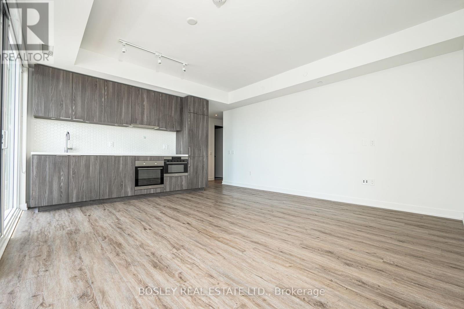 Photo 21 of 311 15 Queens Quay E, Toronto ON