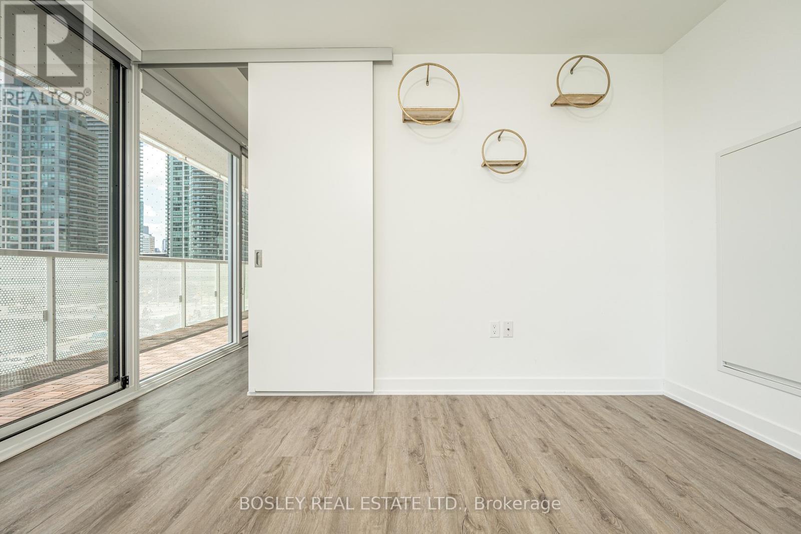Photo 42 of 311 15 Queens Quay E, Toronto ON