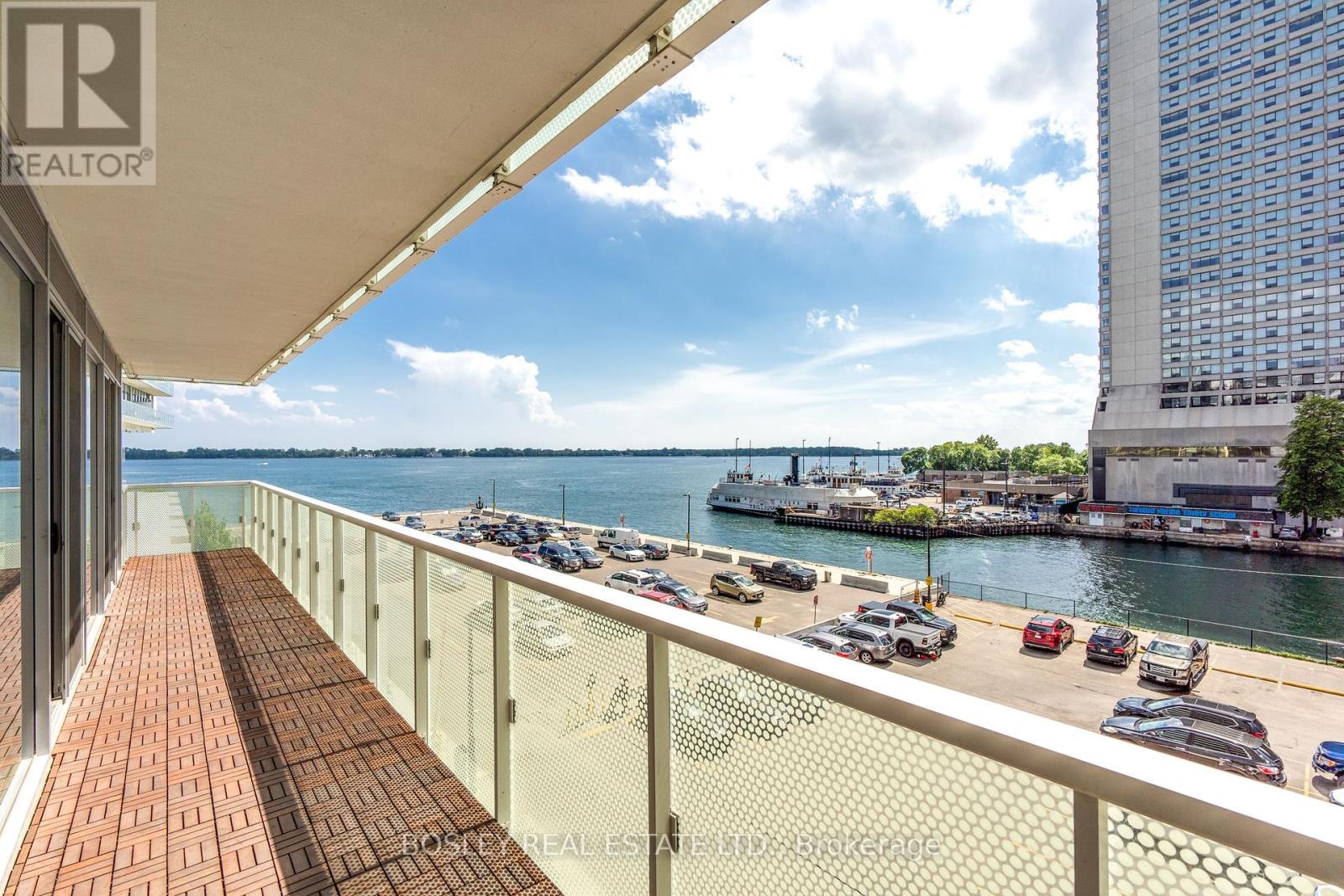 Photo 25 of 311 15 Queens Quay E, Toronto ON