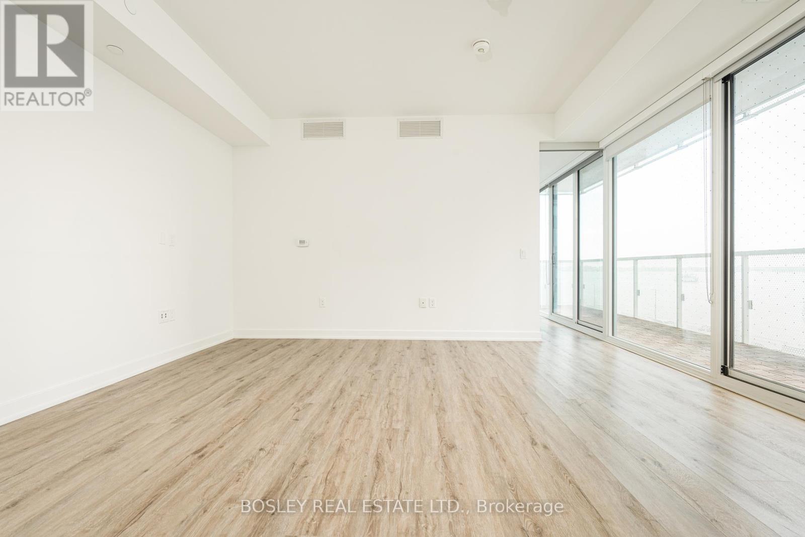 Photo 43 of 311 15 Queens Quay E, Toronto ON