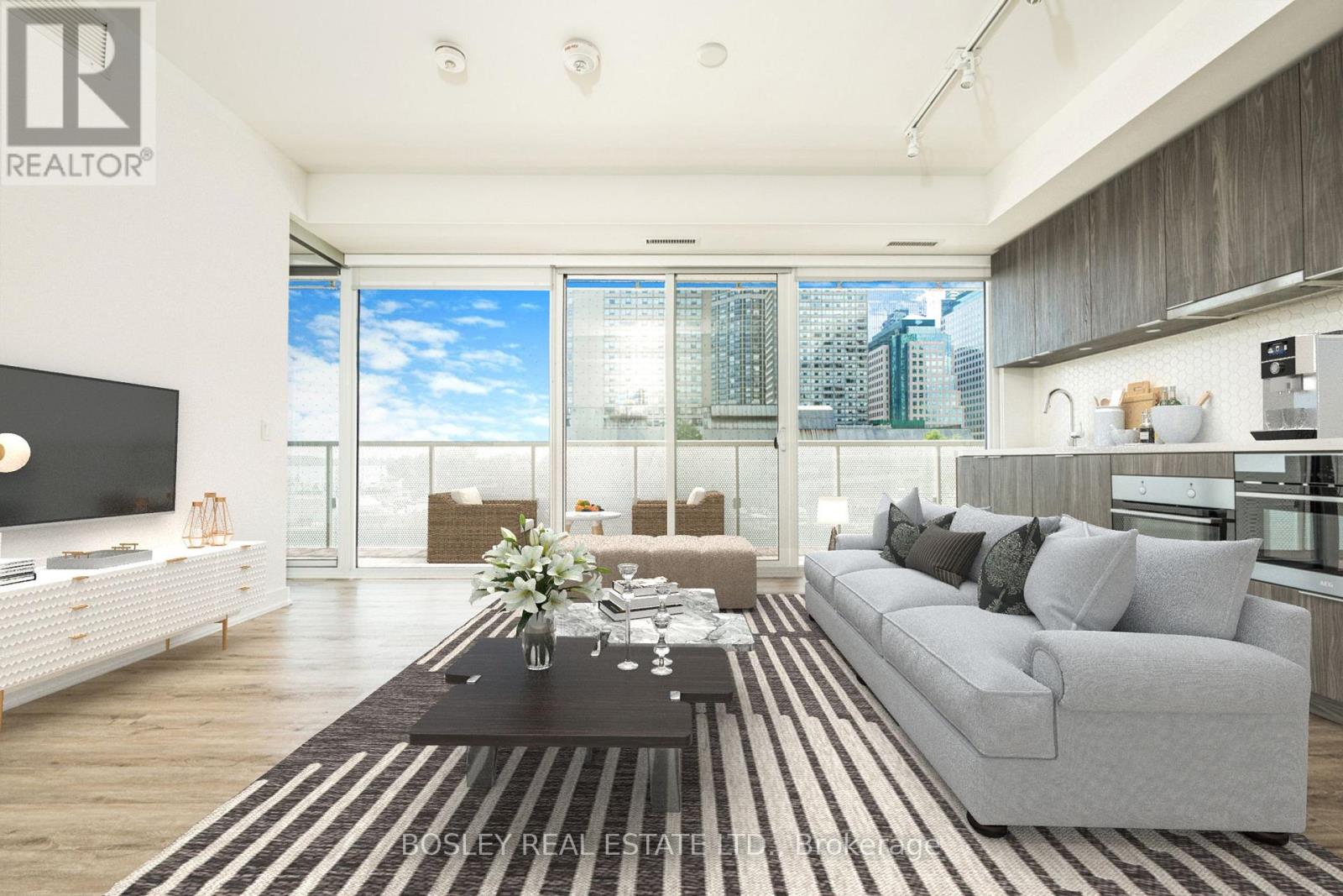 Photo 17 of 311 15 Queens Quay E, Toronto ON