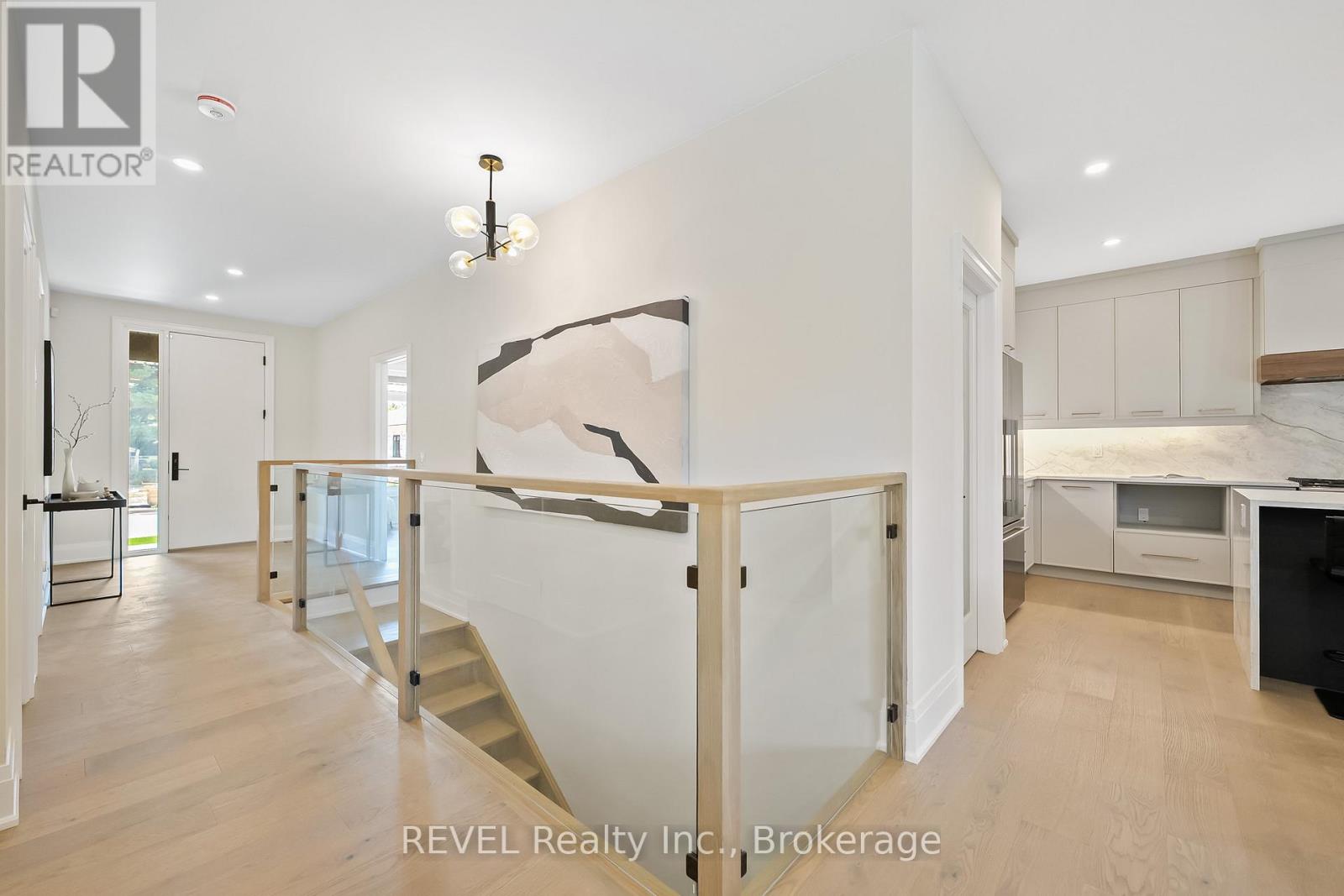 Photo 31 of 8 Accursi Crescent, Pelham ON