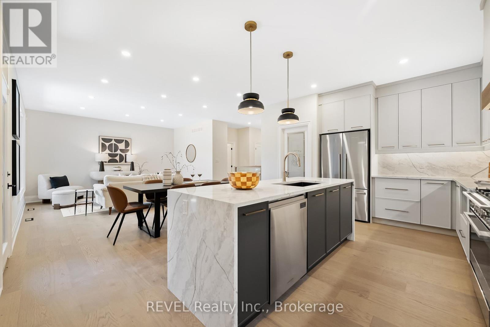 Photo 9 of 8 Accursi Crescent, Pelham ON