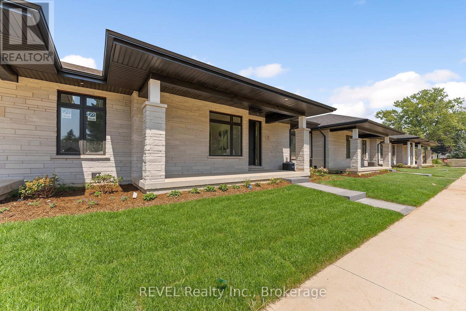 Photo 27 of 8 Accursi Crescent, Pelham ON