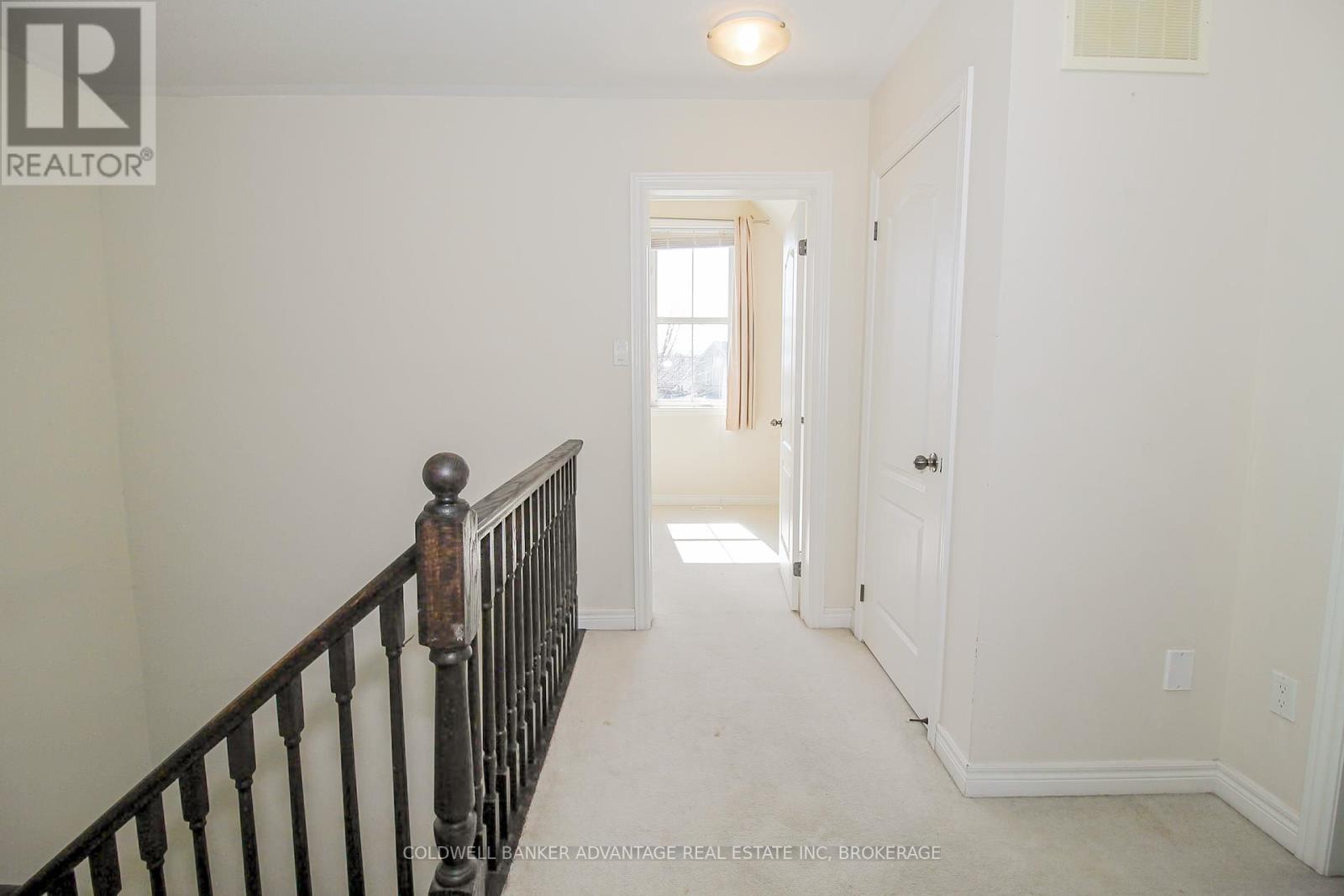 Photo 12 of 6366 Dilalla Crescent, Niagara Falls ON