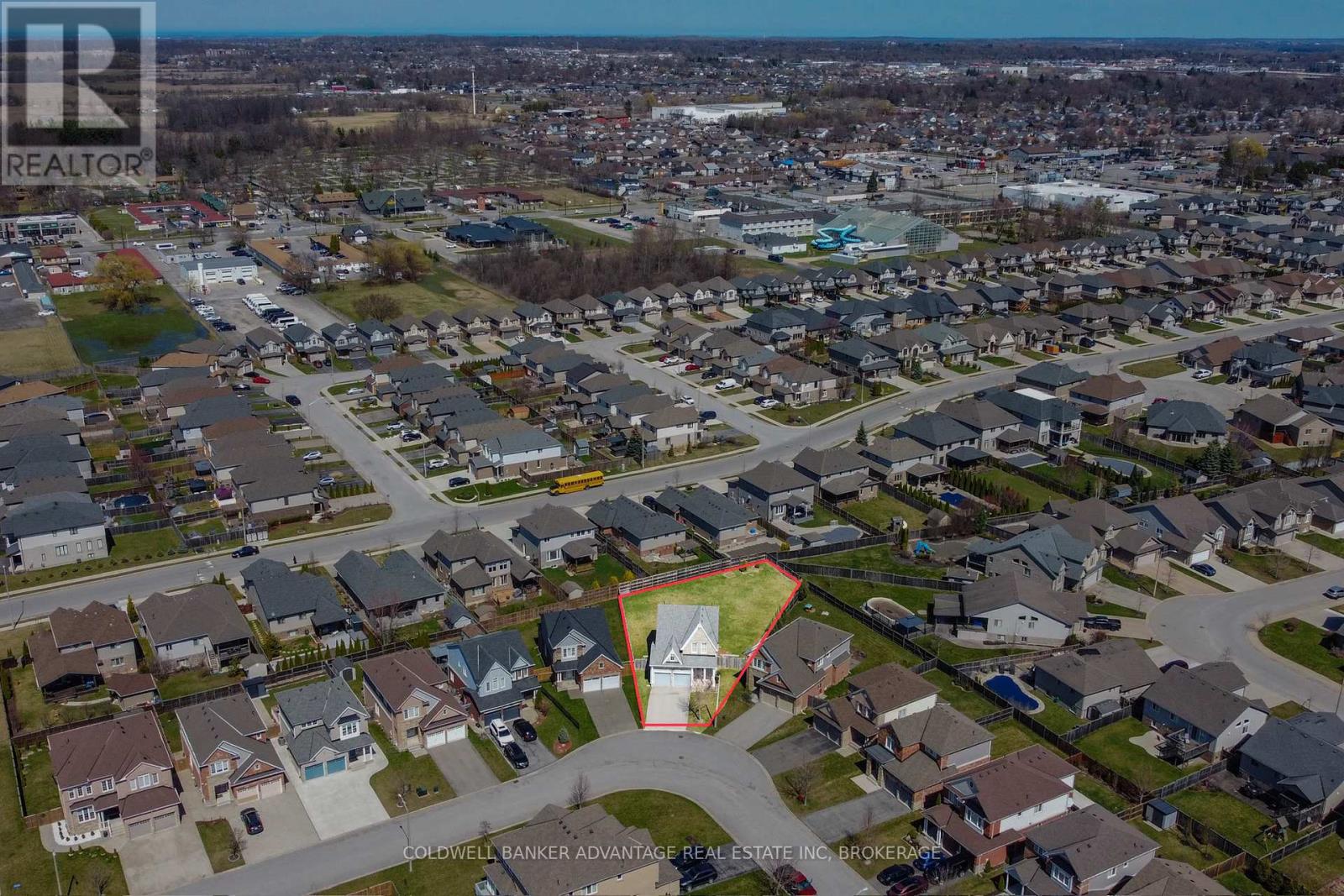 Photo 41 of 6366 Dilalla Crescent, Niagara Falls ON