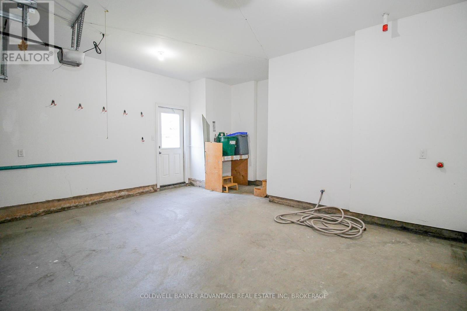 Photo 18 of 6366 Dilalla Crescent, Niagara Falls ON