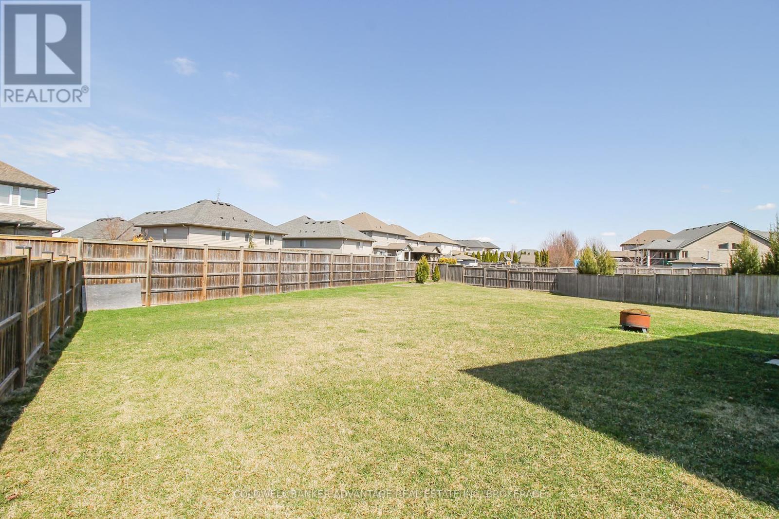 Photo 16 of 6366 Dilalla Crescent, Niagara Falls ON