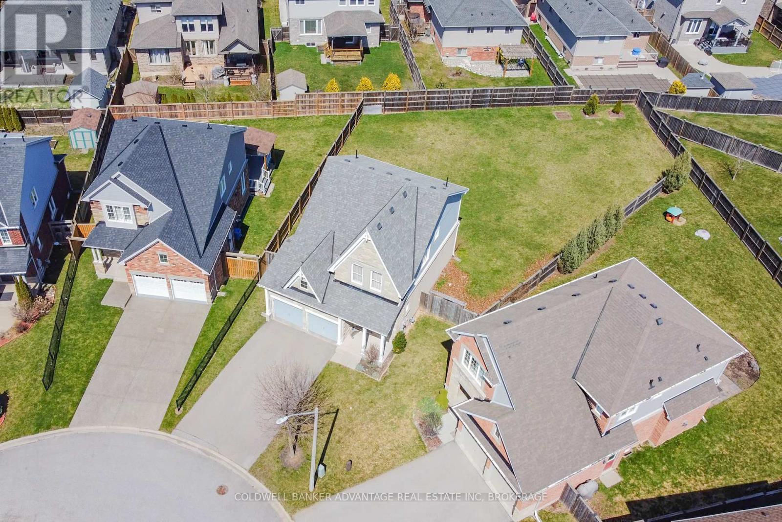 Photo 26 of 6366 Dilalla Crescent, Niagara Falls ON