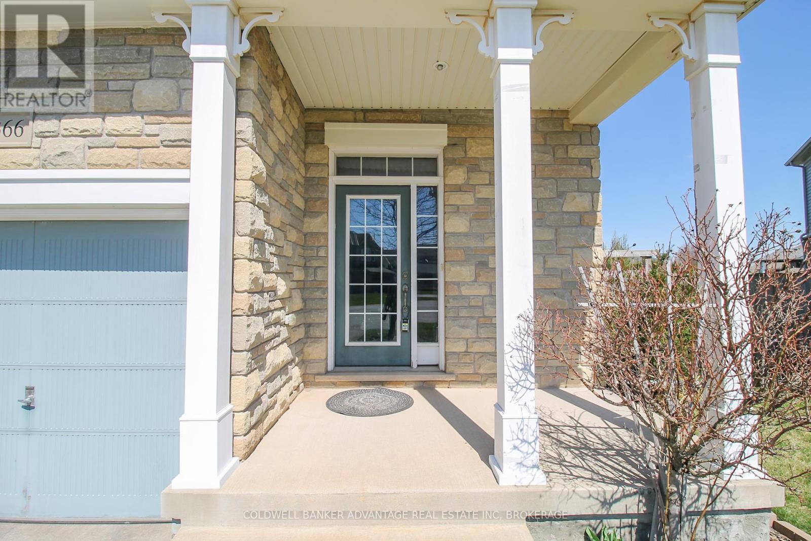 Photo 7 of 6366 Dilalla Crescent, Niagara Falls ON