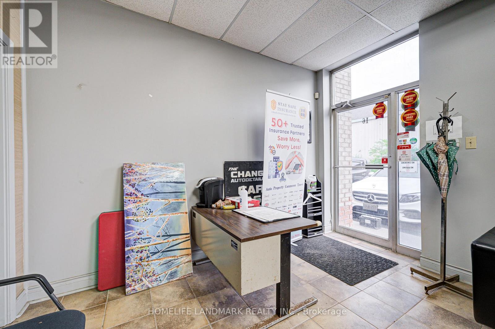 Photo 1 of 16 346 Newkirk Road, Richmond Hill ON