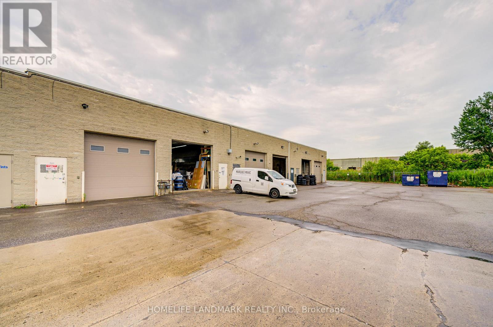 Photo 14 of 16 346 Newkirk Road, Richmond Hill ON