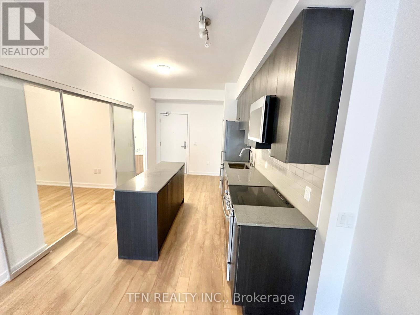Photo 10 of 316 2433 Dufferin Street, Toronto ON